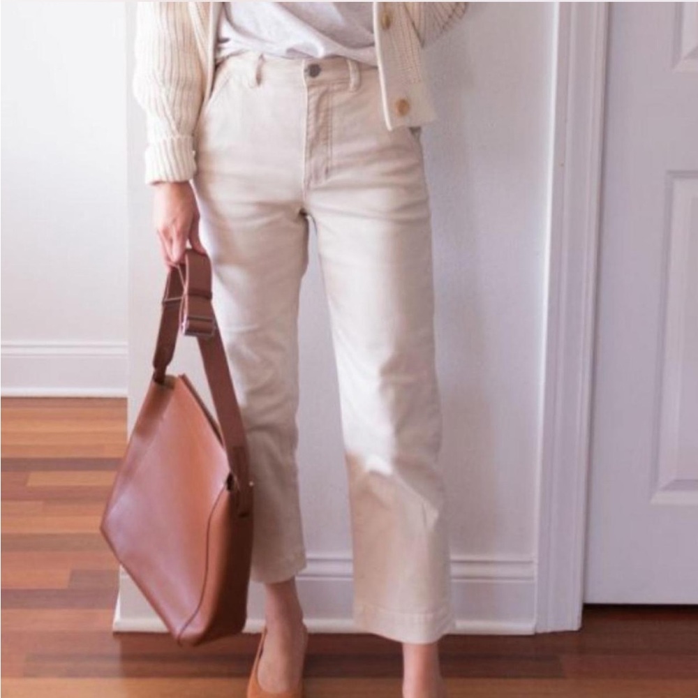 Everlane straight leg cropped khaki pants